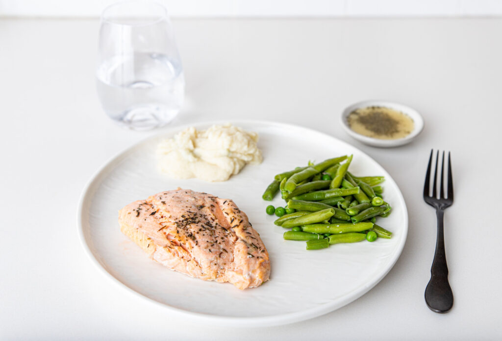 fresh, healthy, fully prepared meals, grilled salmon with lemon dijon